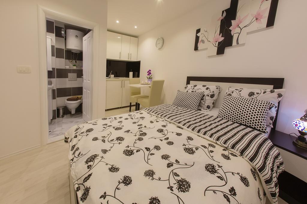 מוסטר Apartments Aida מראה חיצוני תמונה