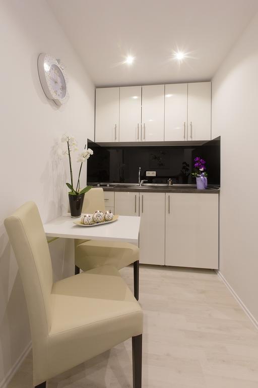 מוסטר Apartments Aida מראה חיצוני תמונה