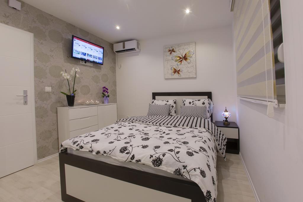 מוסטר Apartments Aida מראה חיצוני תמונה